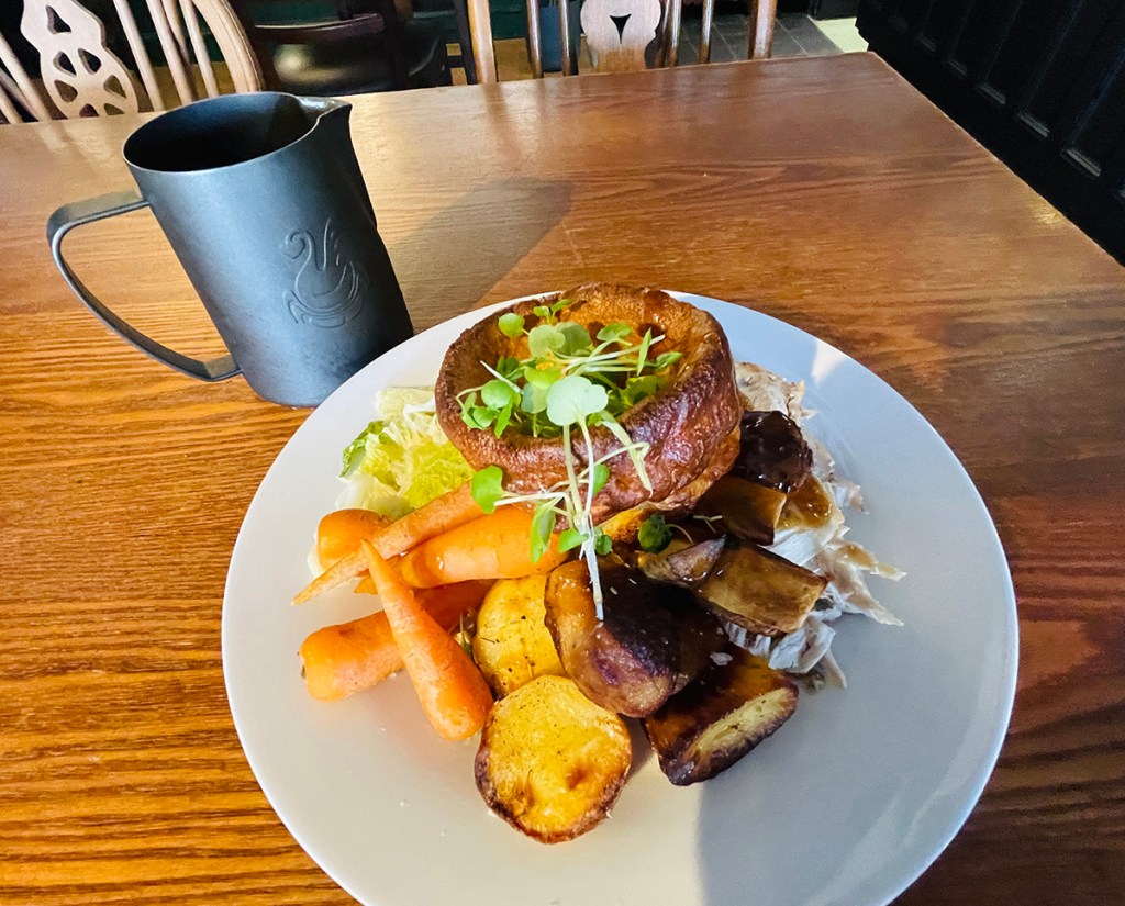 Sunday Roast dinner North Walsham pub